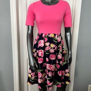 Stretchy Fitted Pink and Floral Casual Short Sleeve Dress with Pockets!